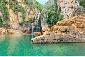 Capitólio (MG): Guia Completo para Explorar o “Mar de Minas”