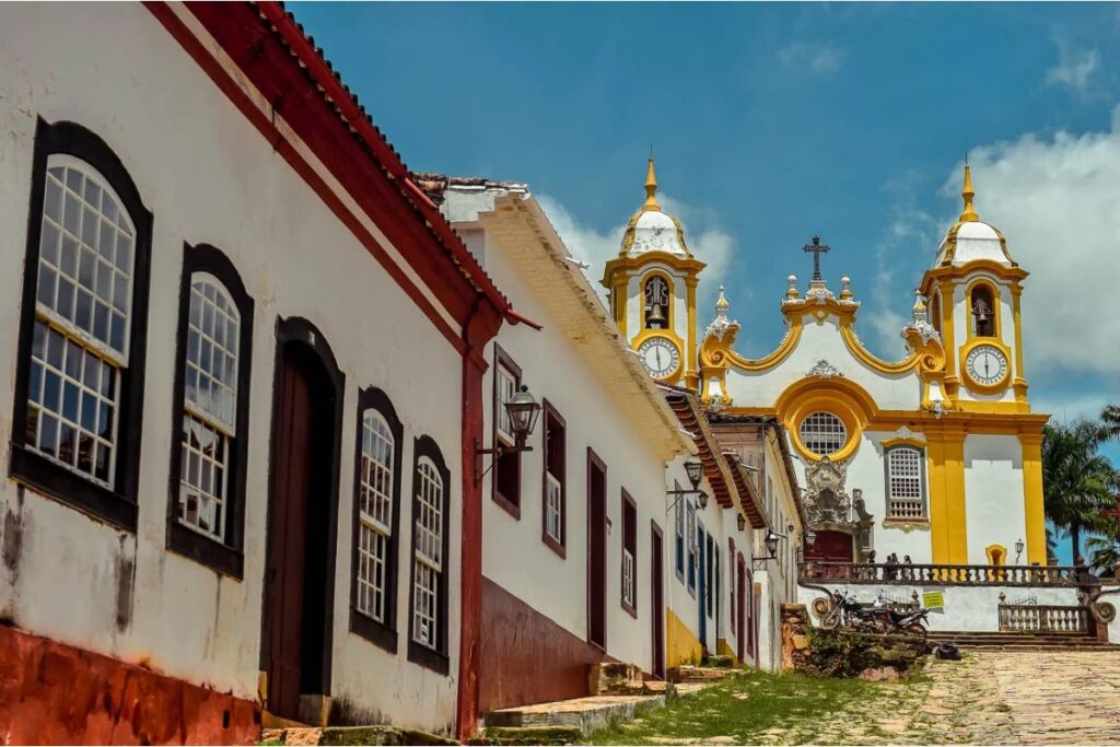 Tiradentes (MG): História, Cultura e Charme.